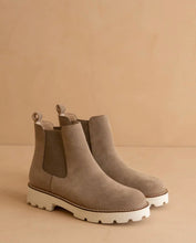 Load image into Gallery viewer, gianna khaki chelsea boot