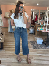 Load image into Gallery viewer, judy blue dottie high waist wide crop