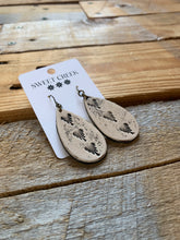 Load image into Gallery viewer, sweet creek summit mini leather teardrop earrings