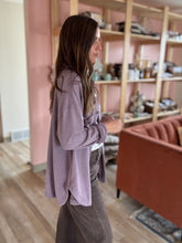 Load image into Gallery viewer, mel lavender mineral washed button down