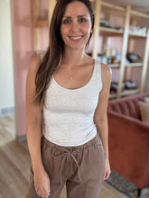 Load image into Gallery viewer, oatmeal soft basic scoop tank