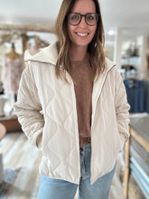 Load image into Gallery viewer, ecru ribbed collar quilted jacket