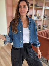 Load image into Gallery viewer, 90s cropped denim shirt