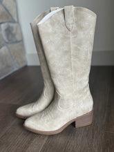 Load image into Gallery viewer, blowfish desert blooms cowboy boot