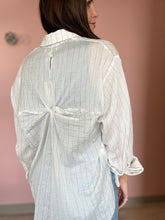 Load image into Gallery viewer, ivory stripe twist back cotton button down
