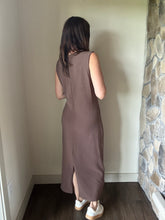 Load image into Gallery viewer, chocolate knit minimalist midi dress