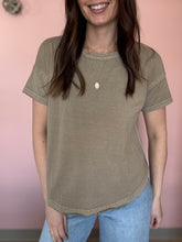 Load image into Gallery viewer, mocha mineral wash tee