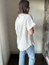 Load image into Gallery viewer, oatmeal short sleeve button down top