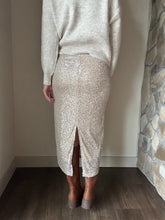 Load image into Gallery viewer, champagne sequin skirt