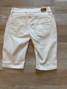 rubberband stretch denim ivory bermuda shorts