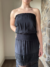 Load image into Gallery viewer, black crochet strapless maxi dress