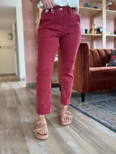 Load image into Gallery viewer, judy blue vintage red weekender pants