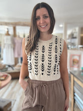 Load image into Gallery viewer, oatmeal+black chunky stitch vest