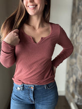 Load image into Gallery viewer, chili notched ribbed long sleeve tee