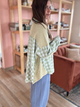 Load image into Gallery viewer, seaside gingham button down