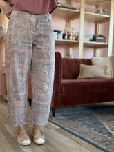 Load image into Gallery viewer, vintage tile barrel pants