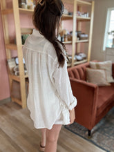 Load image into Gallery viewer, so cal white button up shirt
