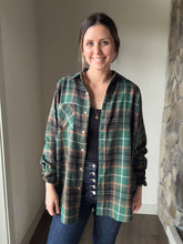 Load image into Gallery viewer, green camp flannel
