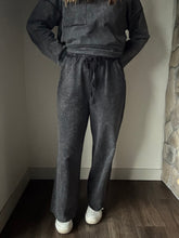 Load image into Gallery viewer, black mineral washed pant