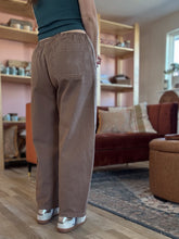 Load image into Gallery viewer, chestnut barrel denim pants