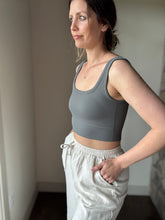 Load image into Gallery viewer, charcoal chevron seamless bralette tank