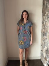 Load image into Gallery viewer, may flowers denim button down dress