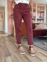 Load image into Gallery viewer, judy blue maple weekender pants