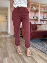 Load image into Gallery viewer, judy blue maple weekender pants
