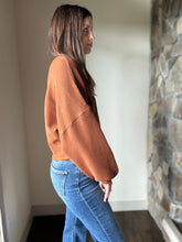 Load image into Gallery viewer, rust on a stroll ribbed pullover
