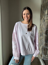 Load image into Gallery viewer, lilac crochet mix daisy sweatshirt