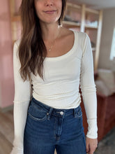 Load image into Gallery viewer, vanilla scoop ribbed long sleeve tee