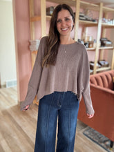 Load image into Gallery viewer, polly pin tuck wide leg denim