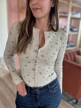 Load image into Gallery viewer, iris meadow snap henley