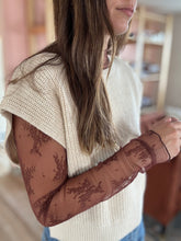 Load image into Gallery viewer, amber cinnamon lace top