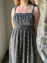 Load image into Gallery viewer, midnight ditsy floral dress