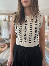 Load image into Gallery viewer, oatmeal+black chunky stitch vest