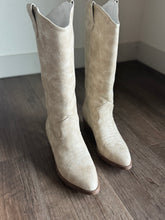 Load image into Gallery viewer, blowfish desert blooms cowboy boot