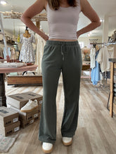 Load image into Gallery viewer, forest mineral washed cotton fleece pants