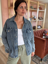 Load image into Gallery viewer, mineral washed knit denim jacket