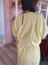 Load image into Gallery viewer, lemon bubble hem cotton blouse