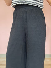 Load image into Gallery viewer, black howdy honey textured wide leg cropped pants