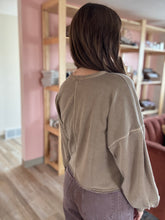 Load image into Gallery viewer, mocha notched pullover