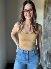 Load image into Gallery viewer, golden rod soft basic scoop tank