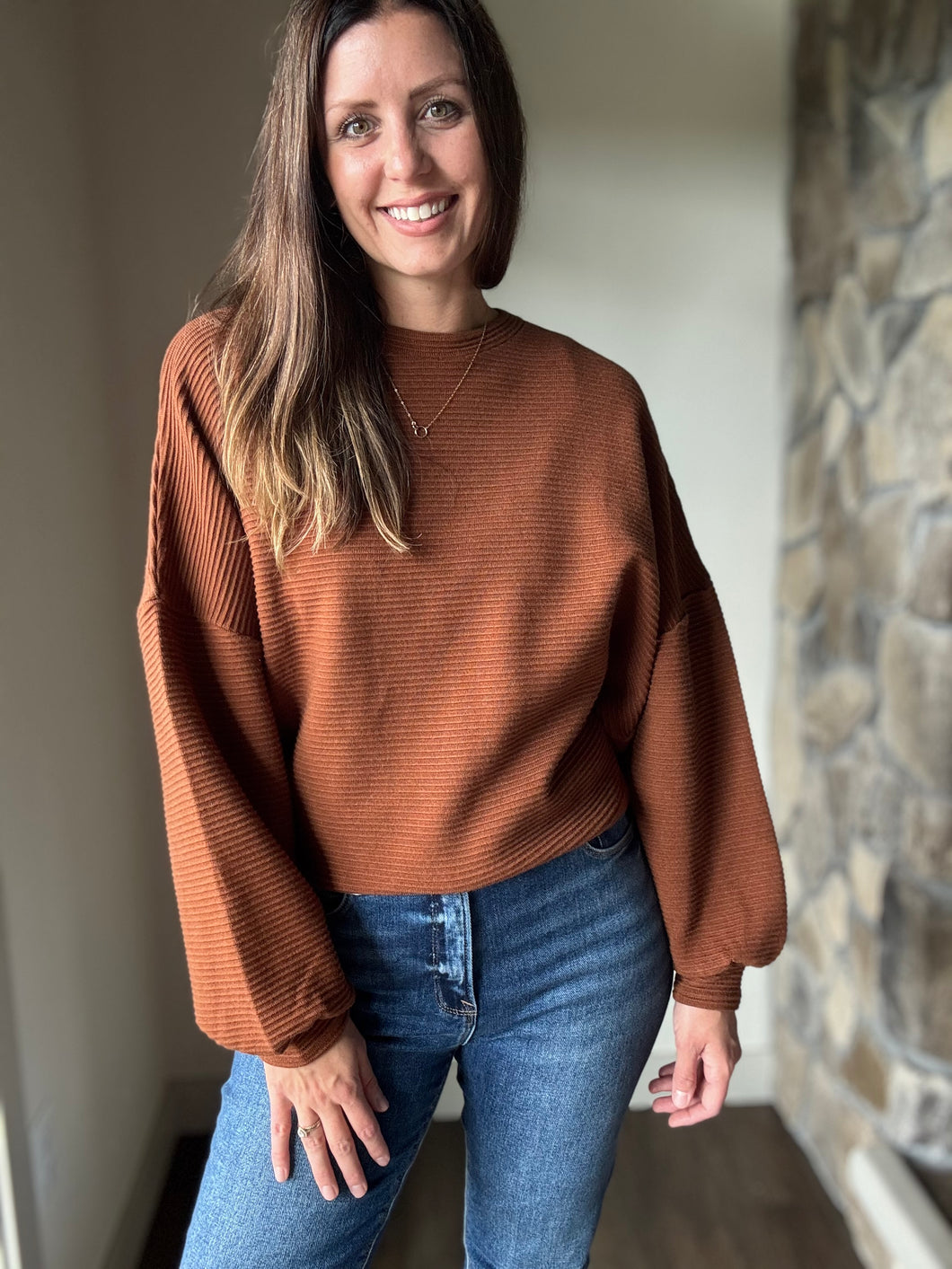 rust on a stroll ribbed pullover