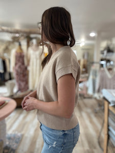 latte v-neck short sleeve sweater