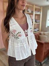 Load image into Gallery viewer, embroidered floral tie front peplum top