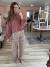 Load image into Gallery viewer, vintage tile barrel pants