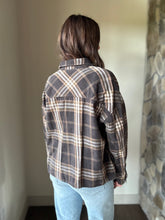 Load image into Gallery viewer, vintage black plaid cotton button down