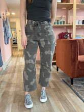 Load image into Gallery viewer, camouflage barrel drawstring pants