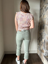 Load image into Gallery viewer, judy blue sage capris | sizes 1-24w